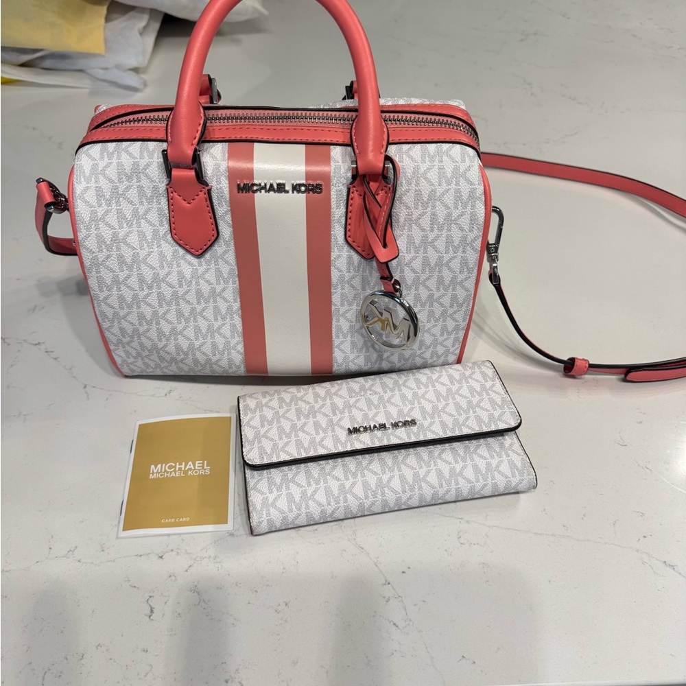 Michael Kors Pink and White Women's Bag Set